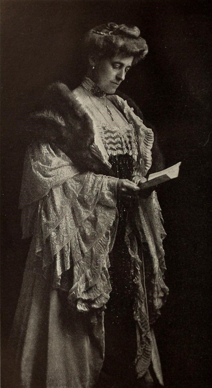 Photo of Edith Wharton