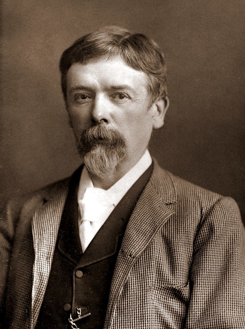 Photo of George Du Maurier