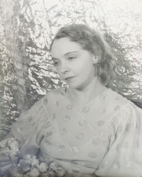 Item #219119 Portrait photograph of Lillian Gish as Ophelia. Lillian Gish, Carl Van Vechten.