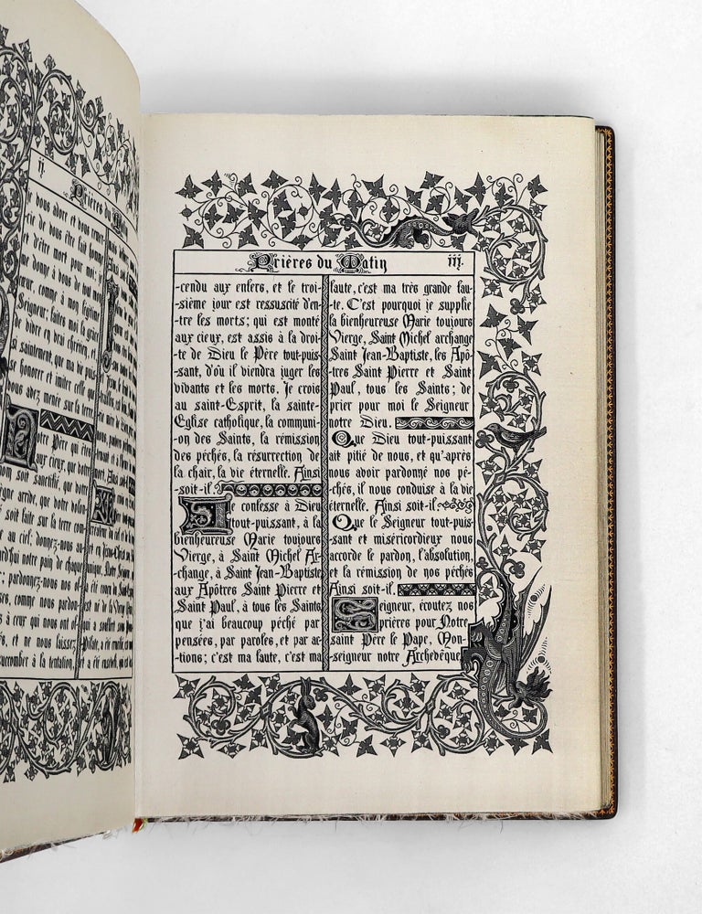 Livre de prières tissé d'après les enluminures des manuscrits du XIVe au XVIe siècle