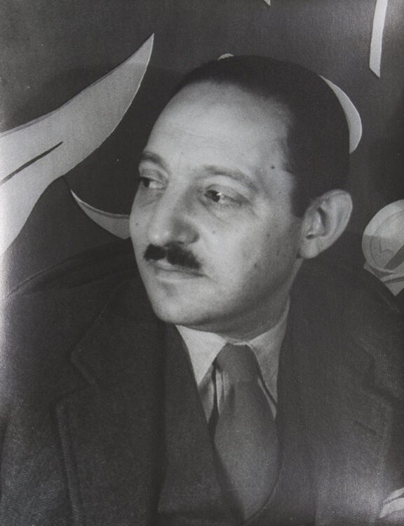 Portrait photograph of Lee Simonson